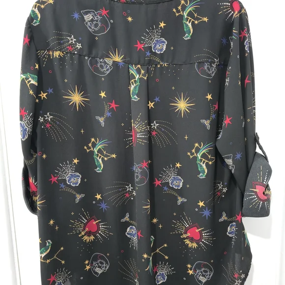 Torrid Black Star Print Women's Top - Picture 5 of 6